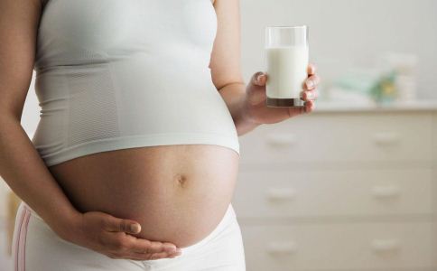 如何在排卵期快速怀孕 高龄女性该怎么备孕 哪些行为会伤害女性的受孕能力